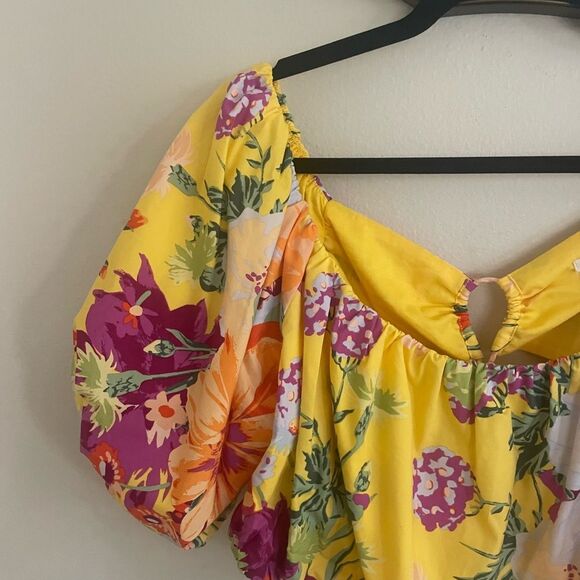 H&M Women's Floral Print Puff Sleeve Open Back Top - Picture 3 of 9